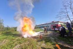 برگزاری مانور اطفای حریق و آتش‌نشانی در دانشکده دندانپزشکی